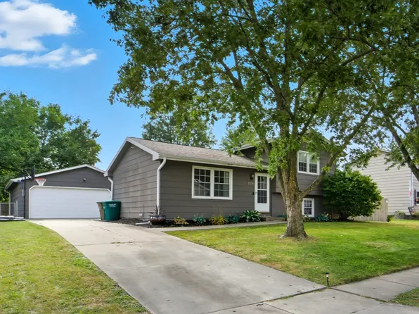 1028 7th St NW, Altoona, IA 50009