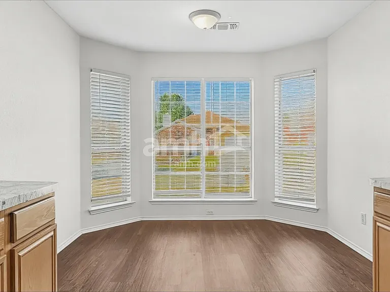 7022 Flaxford Trl — Photo 5