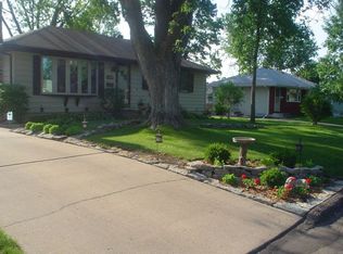 6260 6th St NE, Fridley, MN 55432