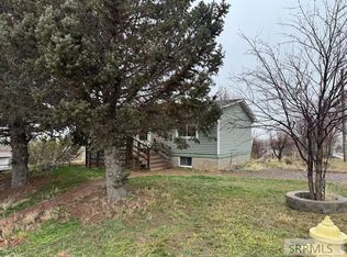 977 E Shoshone St, Rockland, ID 83271