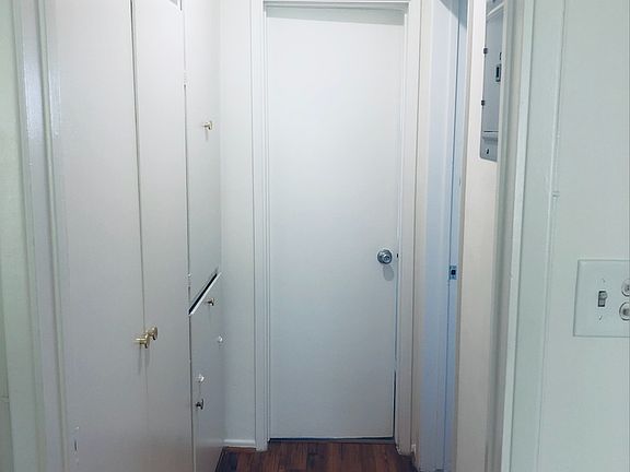 5th image of 5160 Denny Ave #21