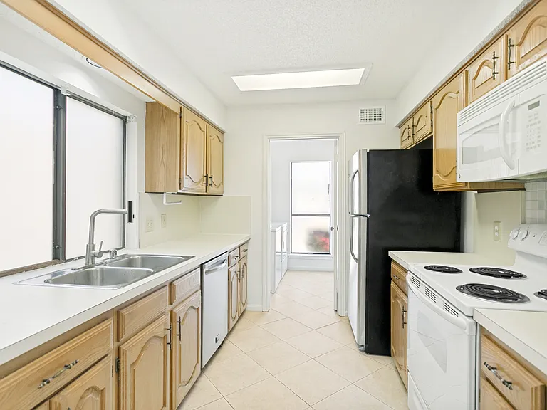 2200 W Park Blvd #3703 — Photo 2