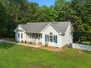 184 Ridge Way Ln, Clayton, NC 27520