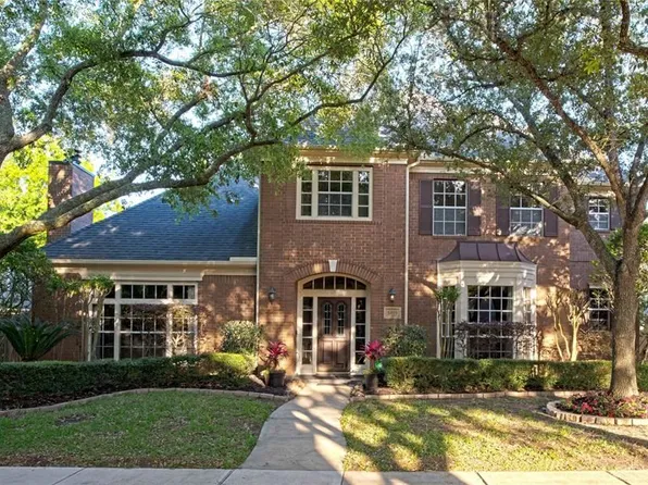 3419 Stoney Mist Dr, Sugar Land, TX 77479