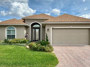 1091 Sawgrass Dr, Winter Haven, FL 33884
