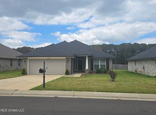 2532 Rutherford Dr, Southaven, MS 38672