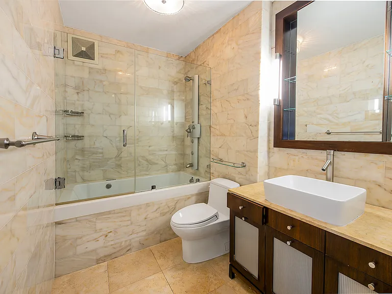 117 E 57th St #34E — Photo 14