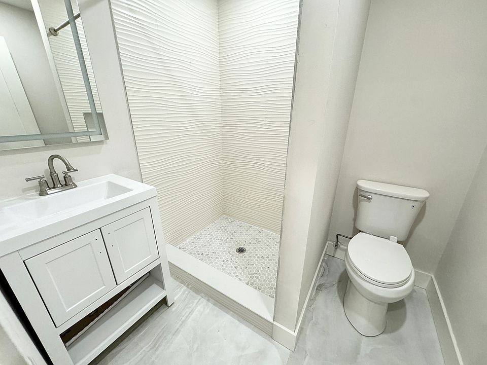 1st image of 147 E Cottage St #1