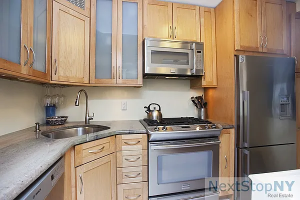 Sold by NextStopNY | media 6