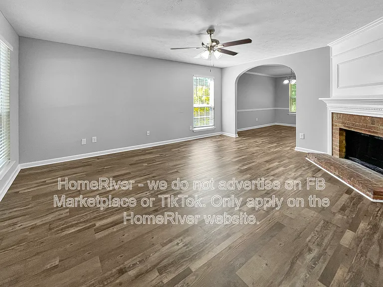 1032 Winterglen Way — Photo 2