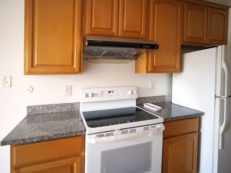 38663 Hastings St #4 — Photo 3