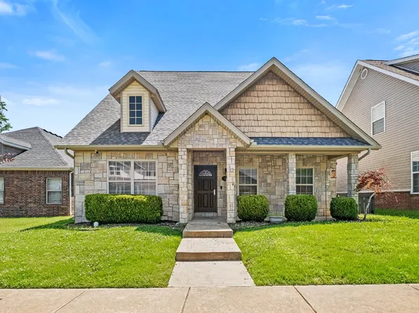1514 NE Young Ave, Bentonville, AR 72712
