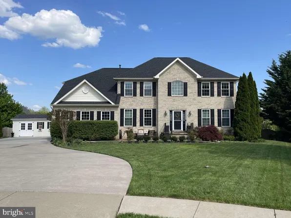 216 Craigs Run Ct, Berryville, VA 22611