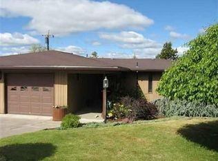 718 Loma Linda Dr, Klamath Falls, OR 97601