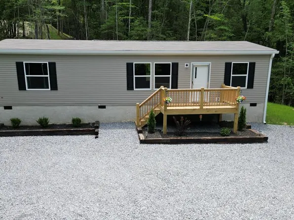 101 Sawyer Ridge Ln, Hayesville, NC 28904