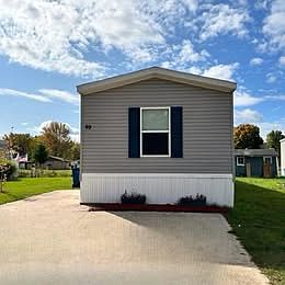 1st image of 99 Patrick Ct N