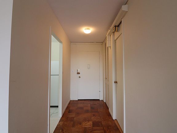 3rd image of 142 Saint Marys St #3