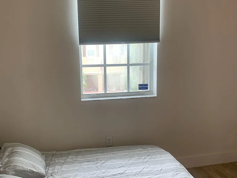15313 SW 8th Way — Photo 12