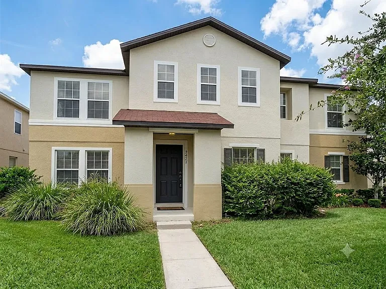 2421 Wild Tamarind Blvd — Photo 1