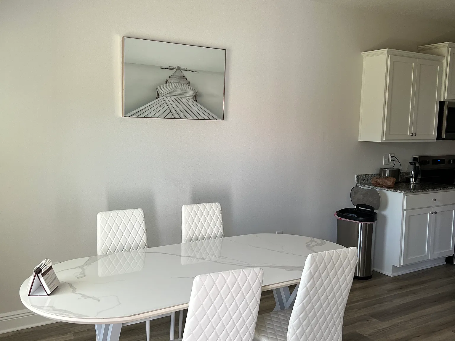3 bed, 2.5 bath, 1537 sqft, $2,400 — Photo 4