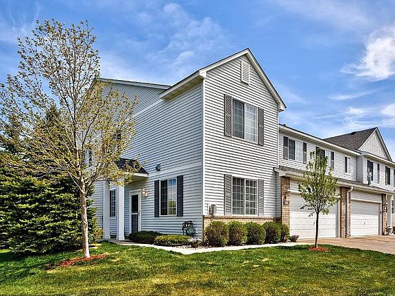 3rd image of 9632 Peony Ln N