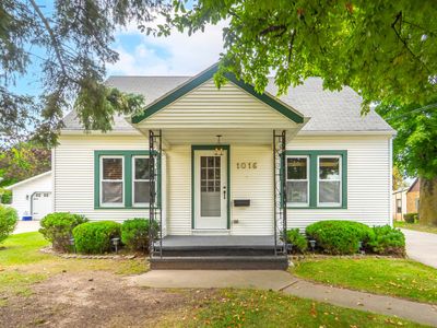 1016 E Main St, Little Chute, WI, 54140