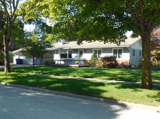 4011 Nottingham Ter, Midland, MI 48642