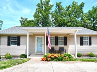 344 Endless Dr, Greer, SC 29651