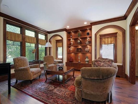 5th image of 3930 Woodland Ave