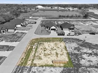 400 Lora Sue Ct, Italy, TX 76651