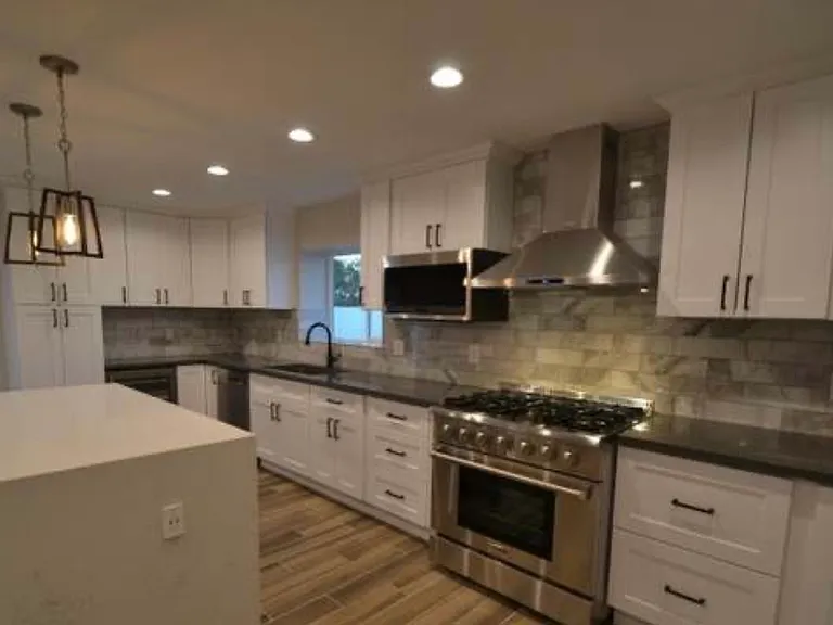 8650 E Virginia Ave — Photo 6