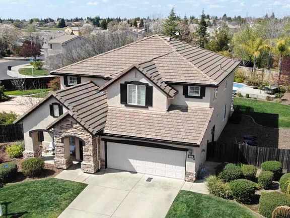 2nd image of 899 Keely Dr