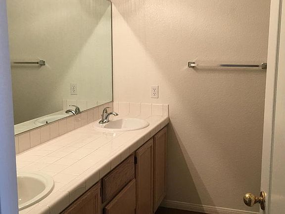 2nd image of 4435 Matinee Ave