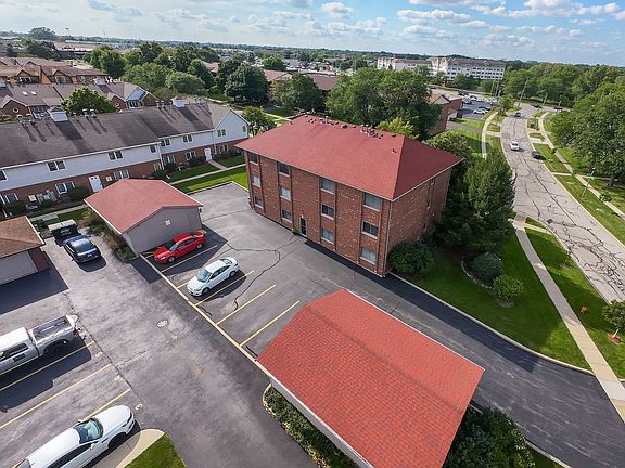 4th image of 1204 Chalet Rd APT 302