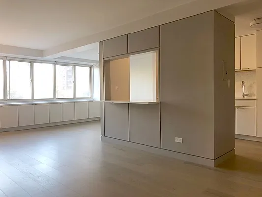 Rented by Silverstreet RE LLC | media 6