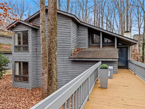 224 Forest Brook Dr, Winston Salem, NC 27106