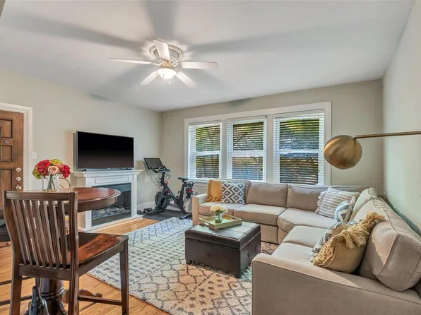 630 Westwood Dr APT 1N, Saint Louis, MO 63105