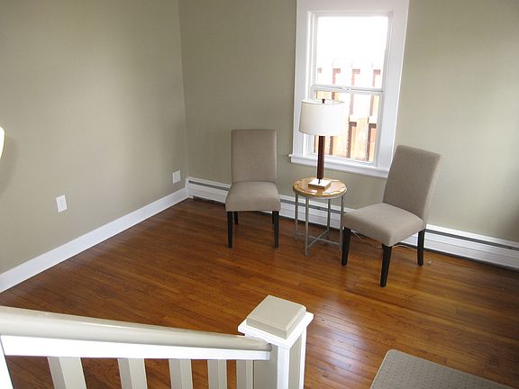 3rd image of 1544 Fruitland Ave