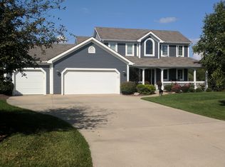 9621 Poplar Creek Pl, Leo, IN