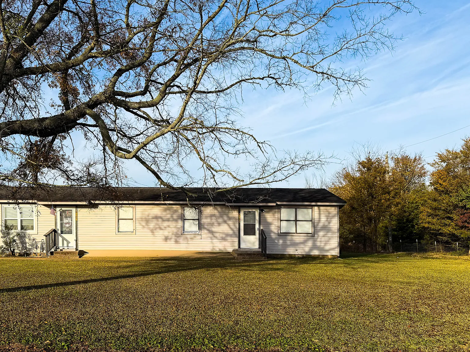 2 bed, 800 sqft, $850 — Photo 2