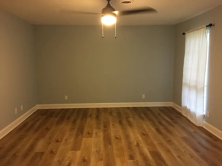 2807 Pine Dr NE — Photo 5