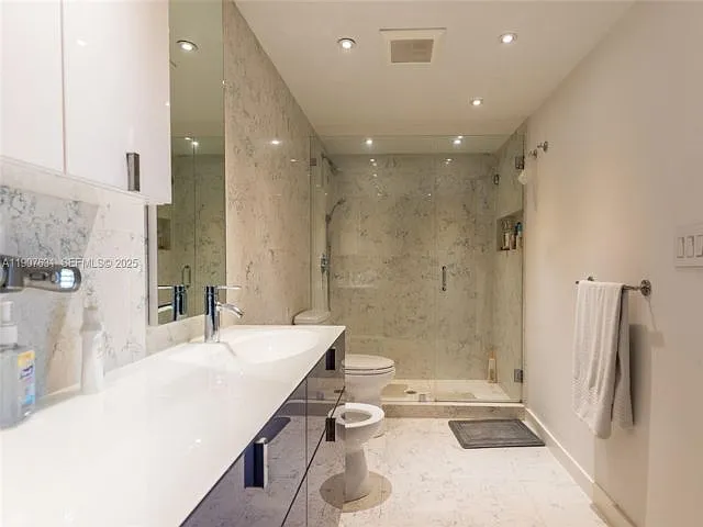 8877 Collins Ave — Photo 3