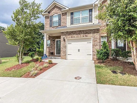 3rd image of 3255 Garden Glade Ln