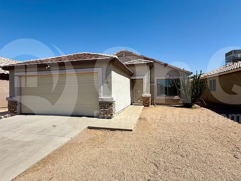 8318 W Clear Stream Dr — Photo 1