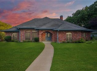 1911 Rockcliff Ct, Arlington, TX 76012