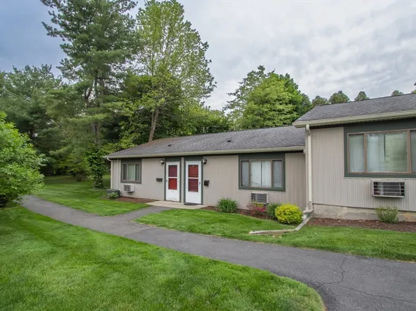 170 E Hadley Rd APT 13, Amherst, MA 01002