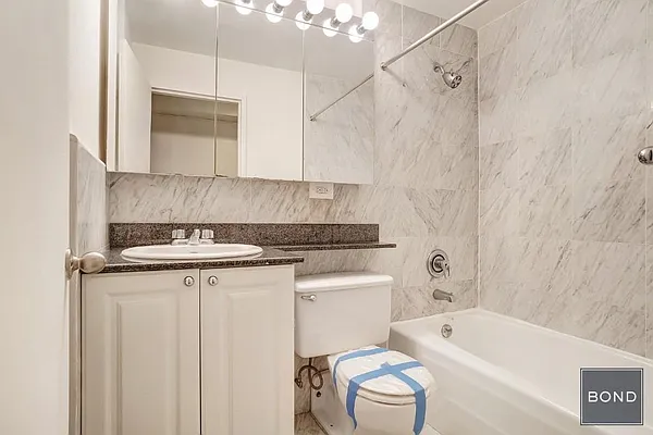 Rented by Bond New York | media 11