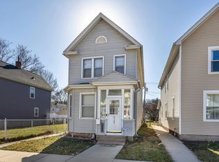 2719 Elm St, Dubuque, IA 52001