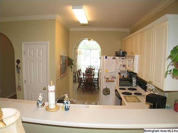 3rd image of 1236 Amberley Woods Dr