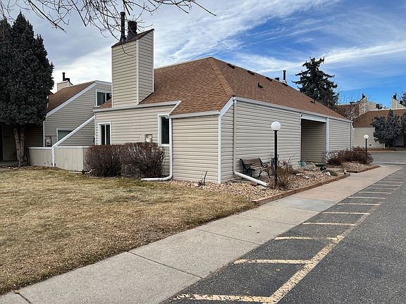 3rd image of 13607 E Yale Ave